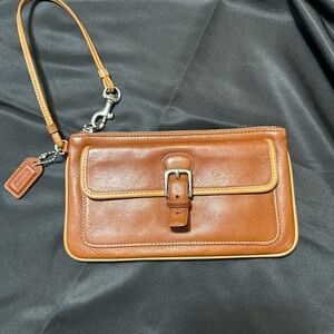 Coach Vintage Tan Leather Wristlet